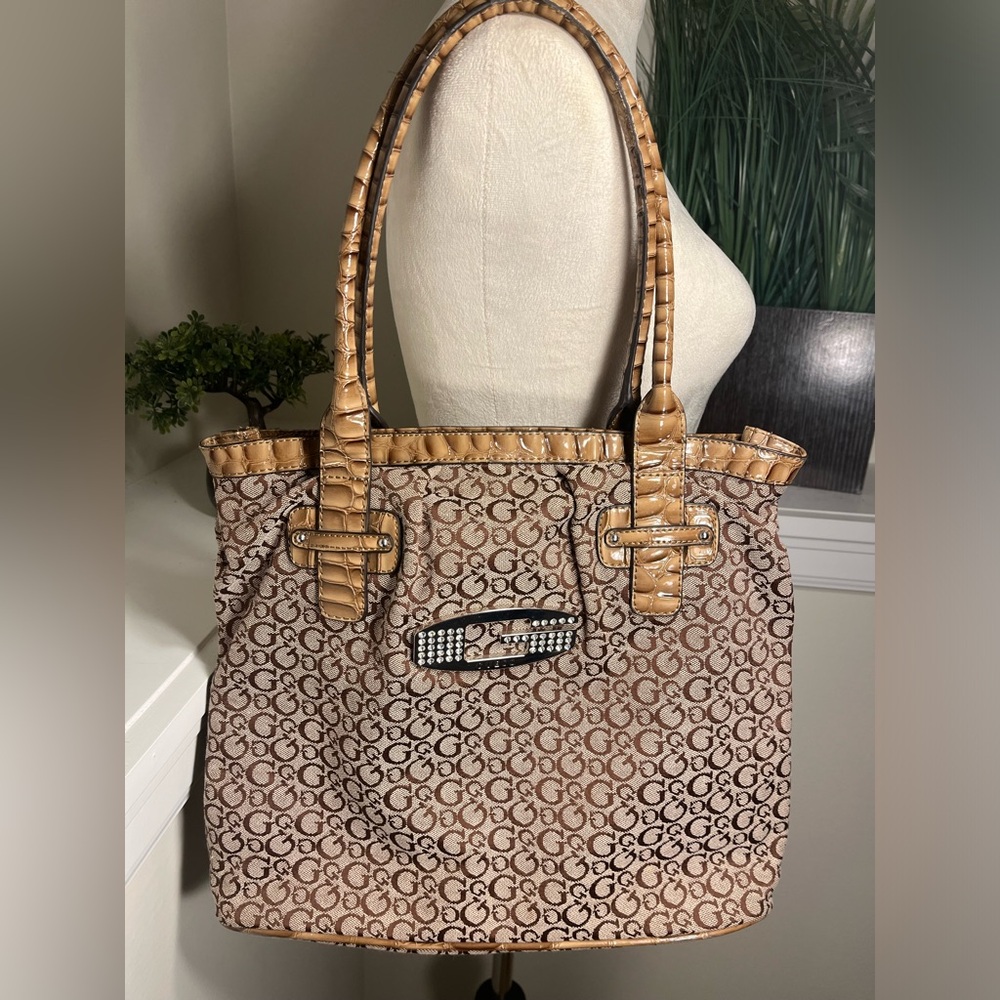 ‼️BOGO SALE‼️Vintage Guess Bag/Purse